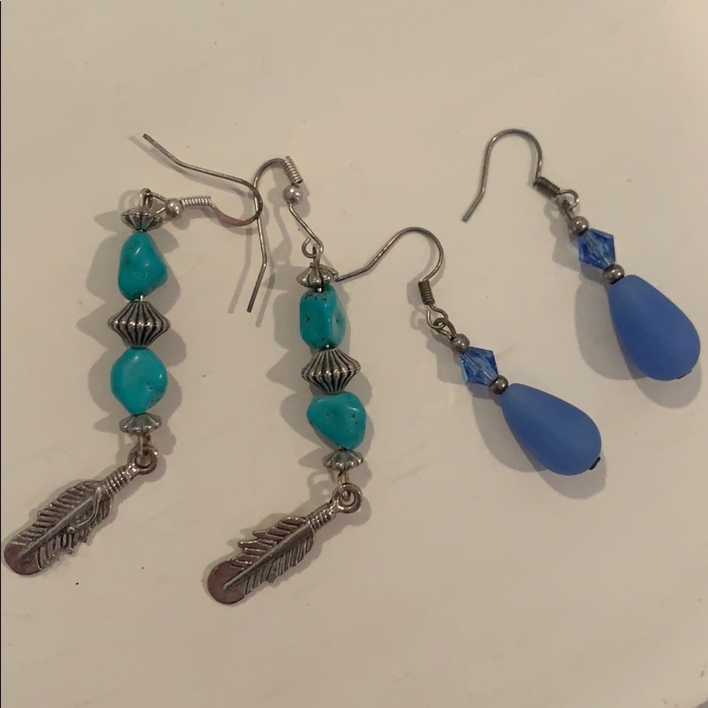 2 pairs of earrings!